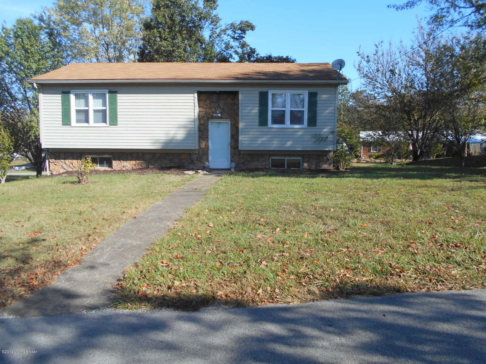 611 Spring Street Leitchfield, KY 42754 - Photo 2 of 21 611 Spring Street (2)