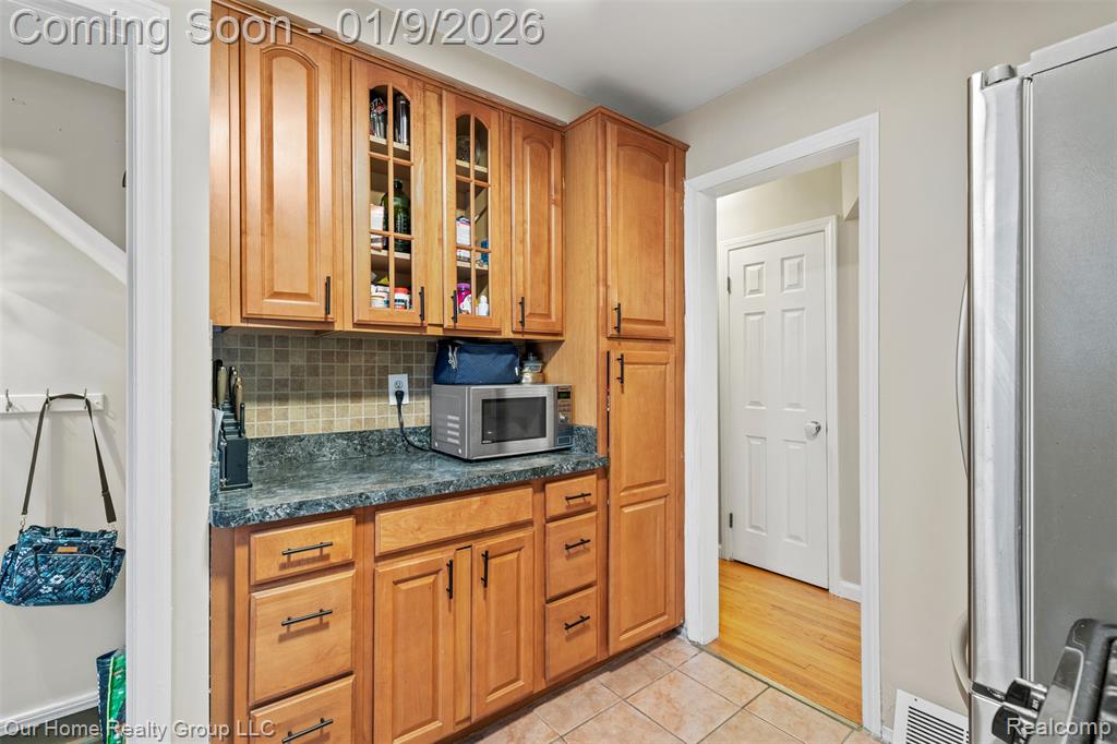1660 Princeton Road Berkley, MI 48072 - Photo 8 of 34 Gallery Image 8