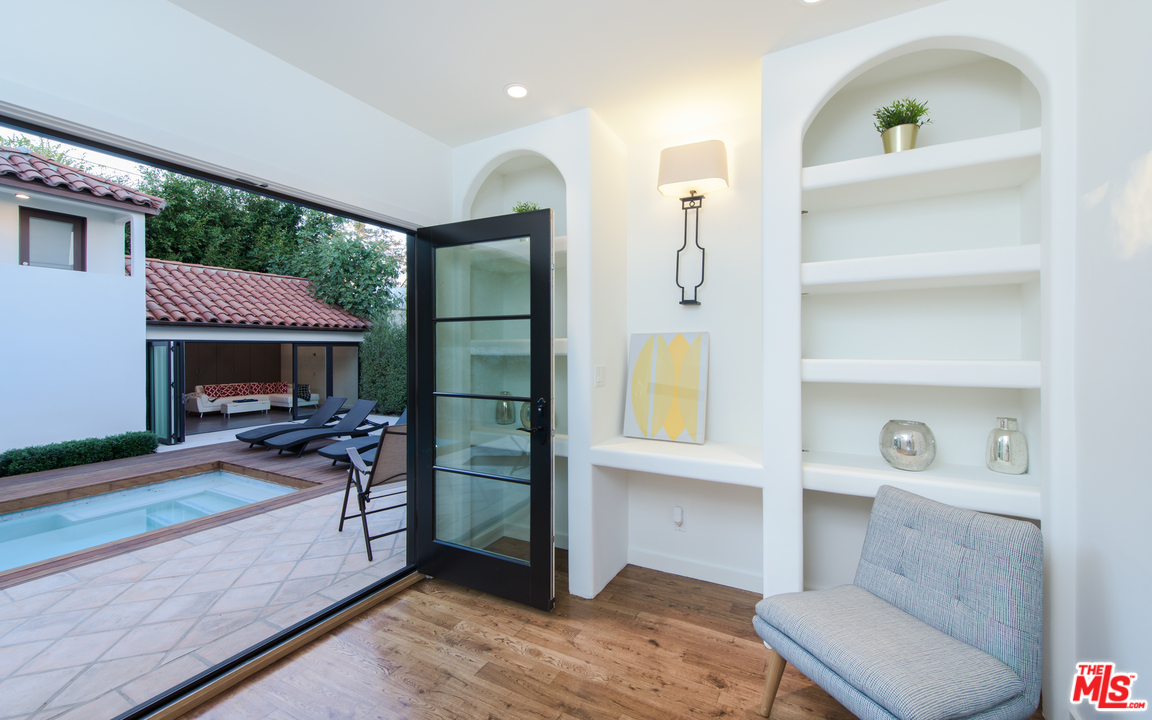 441 North Kings Road West Hollywood, CA 90048 - Photo 18 of 29