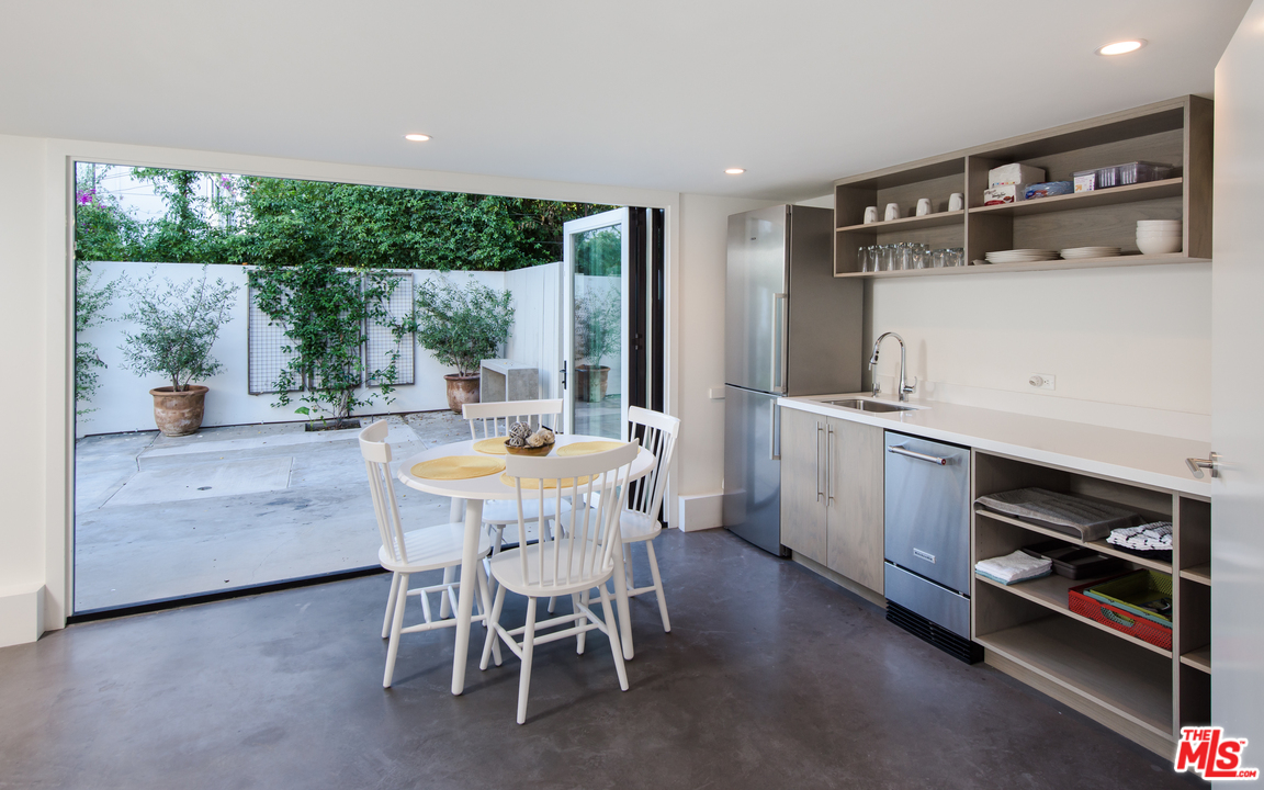 441 North Kings Road West Hollywood, CA 90048 - Photo 21 of 29