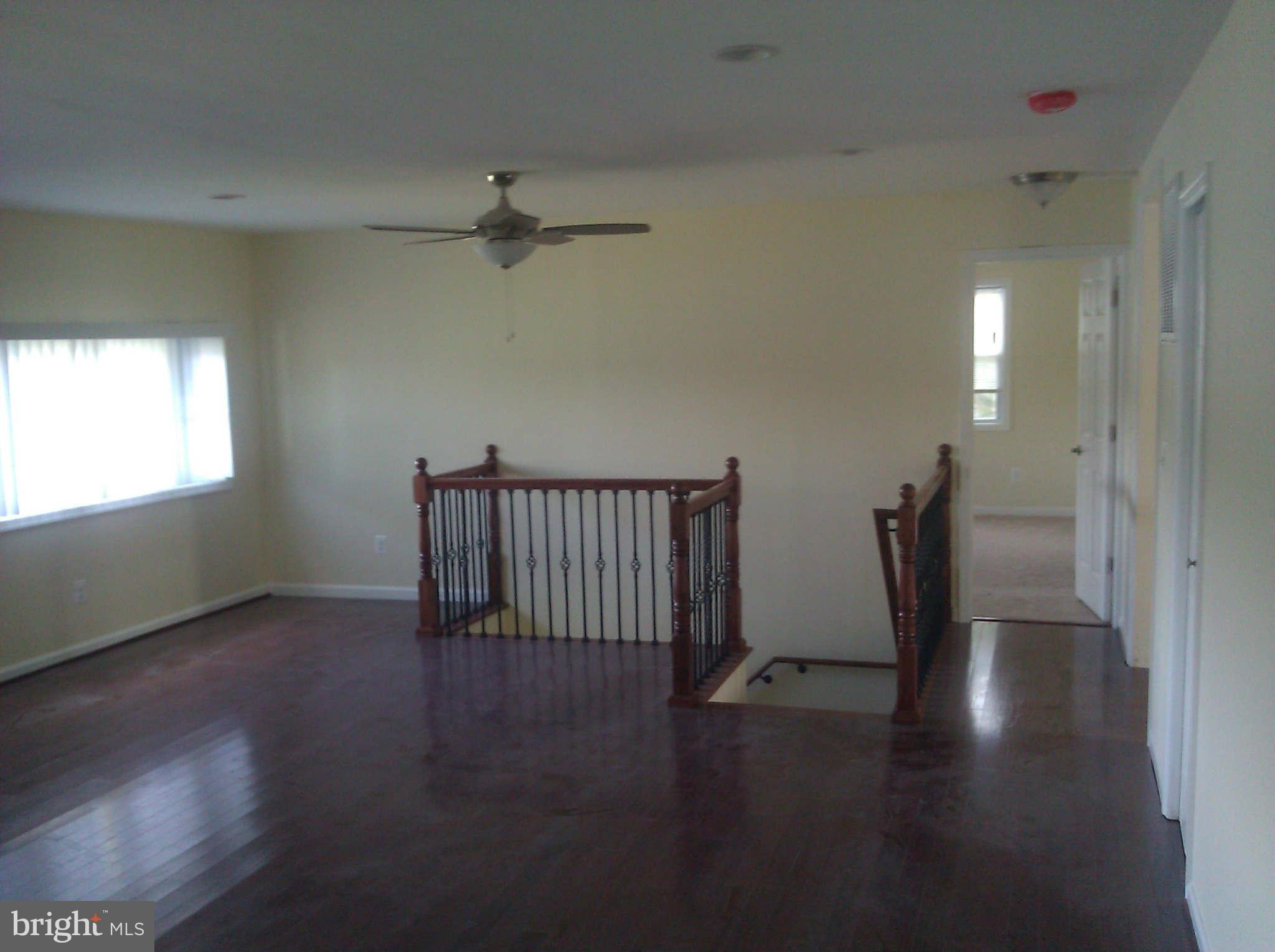 2058 Poplar Ridge Road Pasadena, MD 21122 - Photo 12 of 30 Interior (General)
