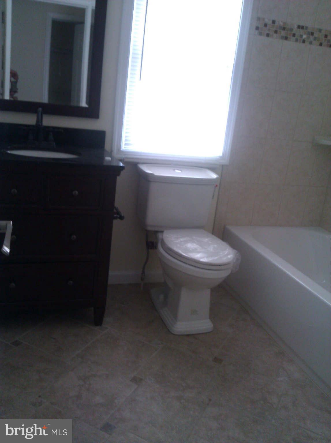 2058 Poplar Ridge Road Pasadena, MD 21122 - Photo 15 of 30 Bath