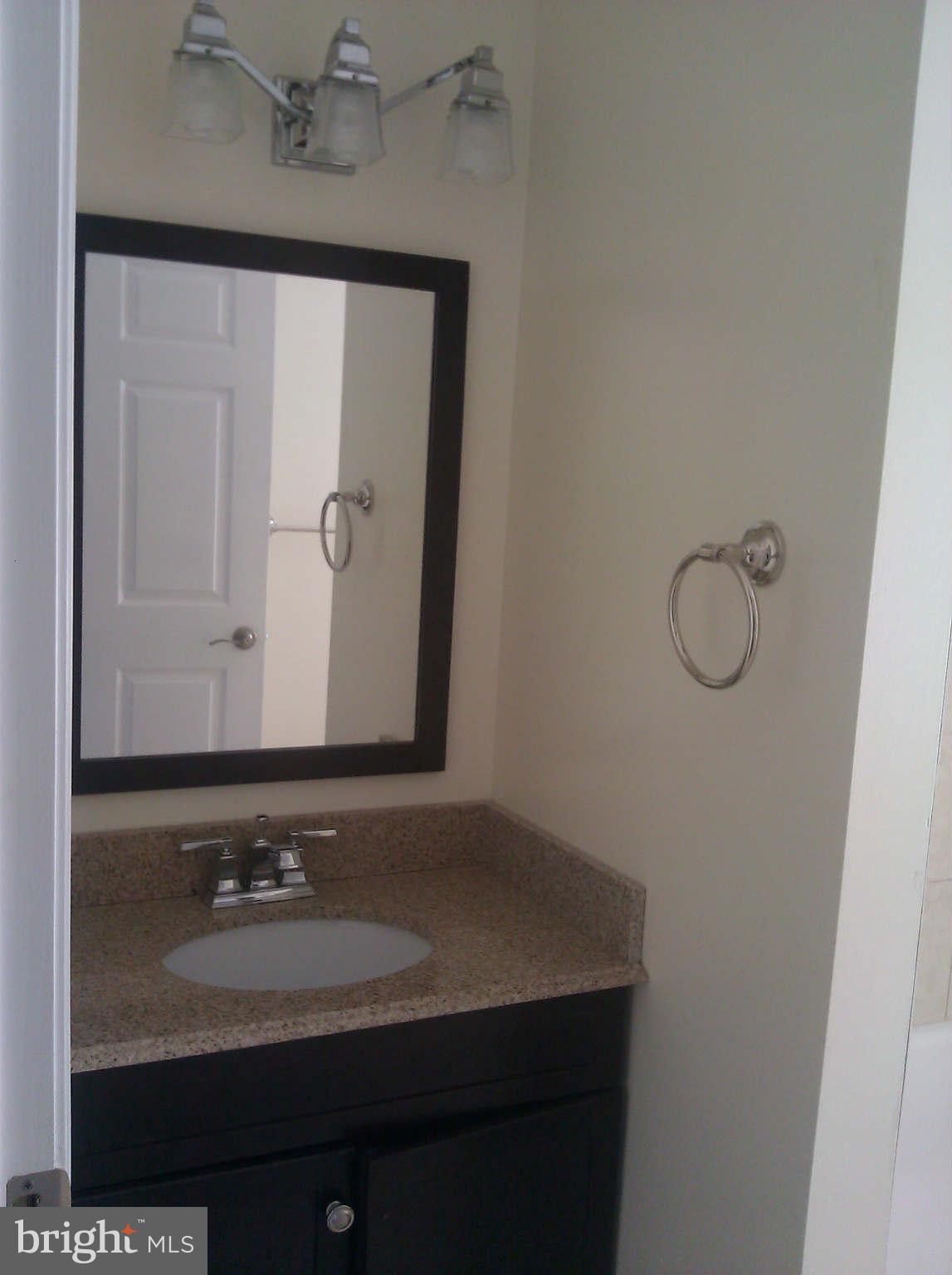 2058 Poplar Ridge Road Pasadena, MD 21122 - Photo 7 of 30 Bath