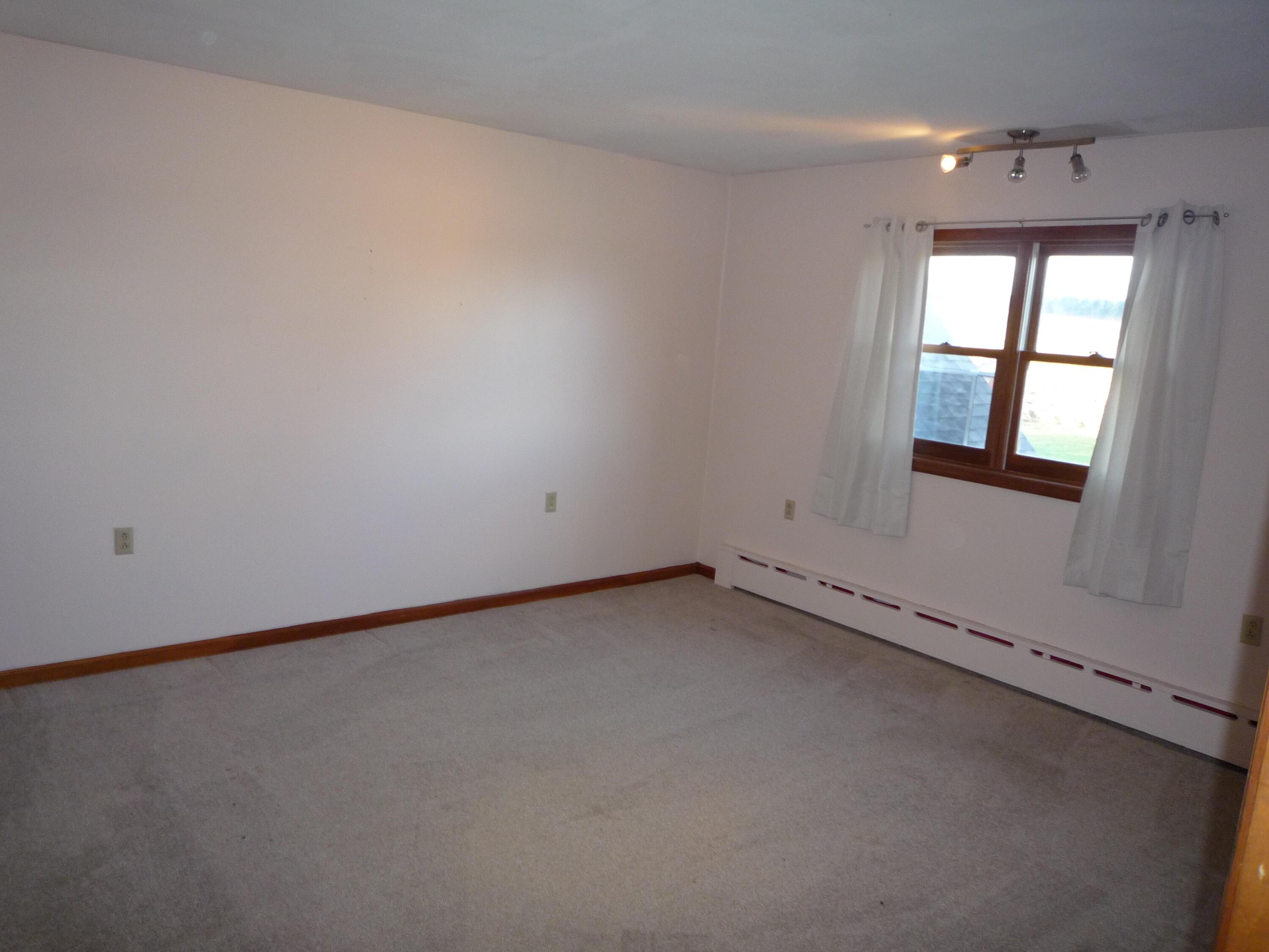 628 River Road Peru, NY 12972 - Photo 14 of 29