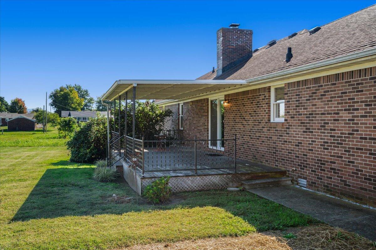135 Hidden Valley Road Danville, KY 40422 - Photo 4 of 34 42-IVA09822