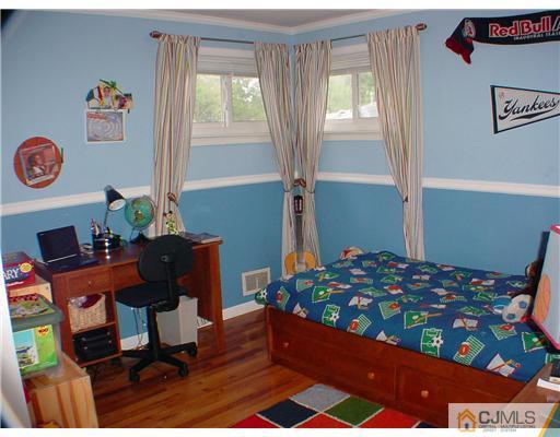74 Albemarle Road Colonia, NJ 07067 - Photo 8 of 10 Gallery Image 8