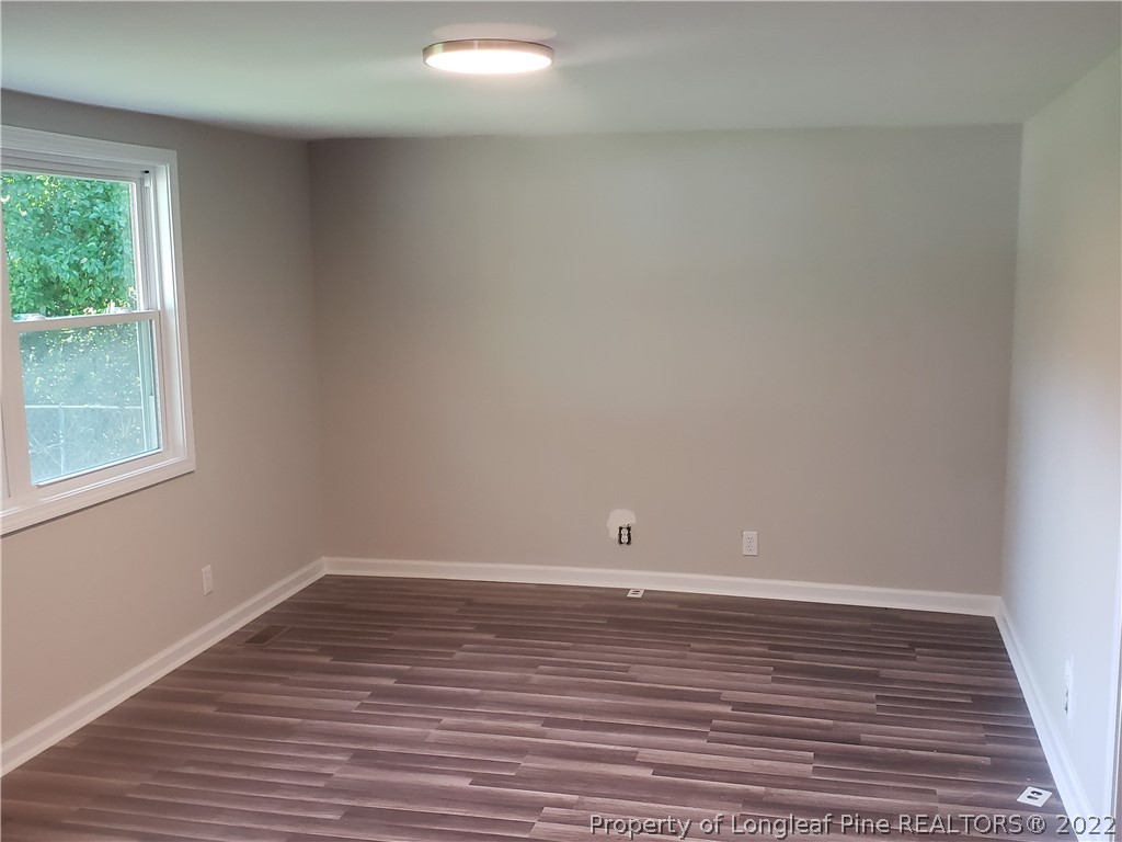 407 Chapel Hill Road Spring Lake, NC 28390 - Photo 4 of 13 Gallery Image 4