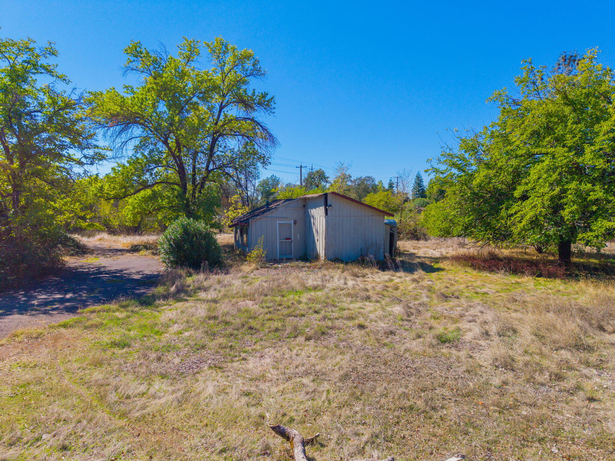 6298 Oasis Road Redding, CA 96003 - Photo 18 of 33 17-web-or-mls-IMG-17