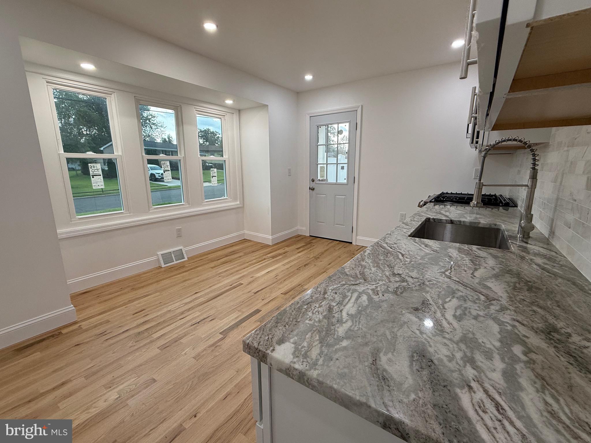 293 Somerset Road Woodbury, NJ 08096 - Photo 11 of 22 Gallery Image 11