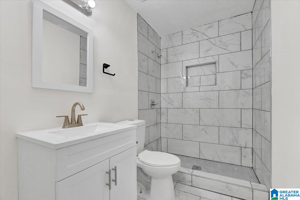 2188 Rocky Ridge Road Hoover, AL 35216 - Photo 18 of 19 Gallery Image 18