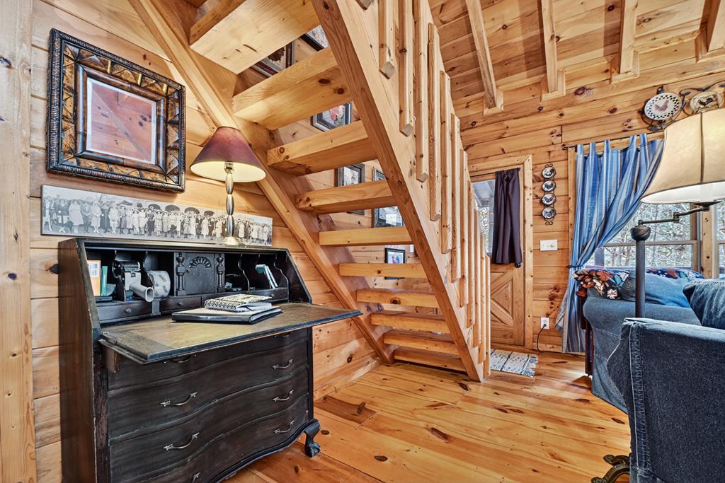 90 Dupont Drive Blue Ridge, GA 30513 - Photo 11 of 49