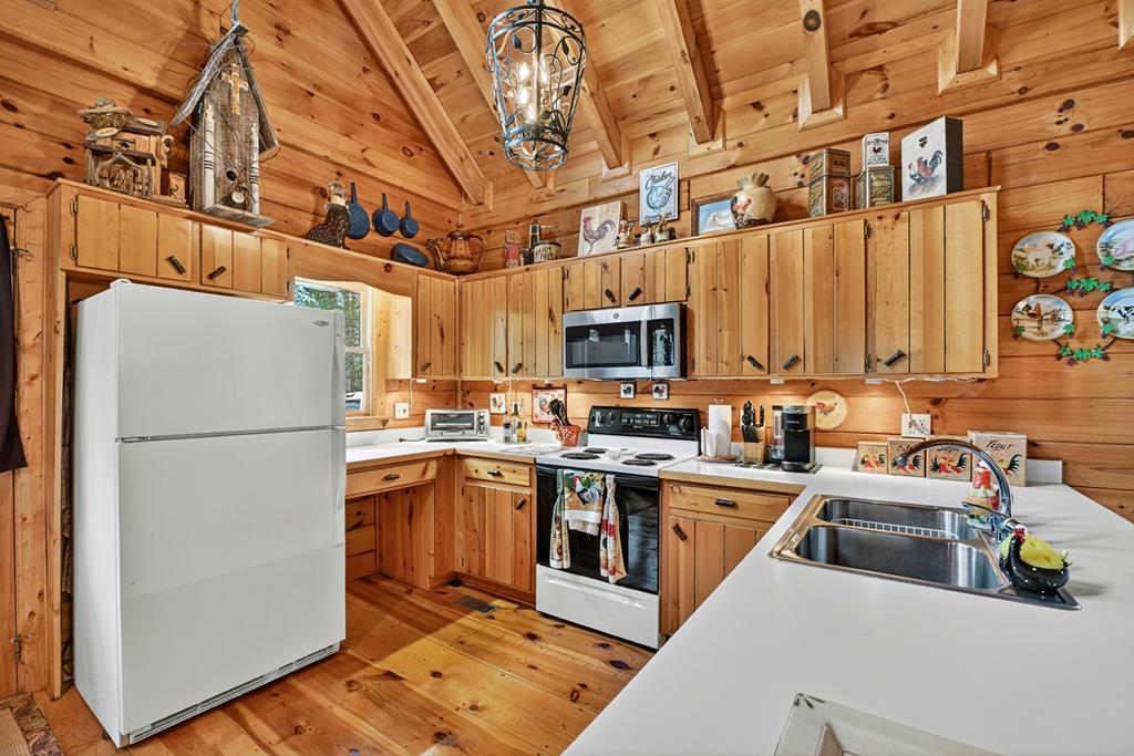 90 Dupont Drive Blue Ridge, GA 30513 - Photo 17 of 49