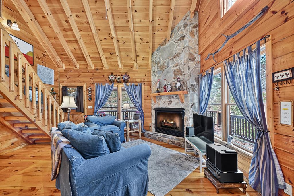 90 Dupont Drive Blue Ridge, GA 30513 - Photo 9 of 49