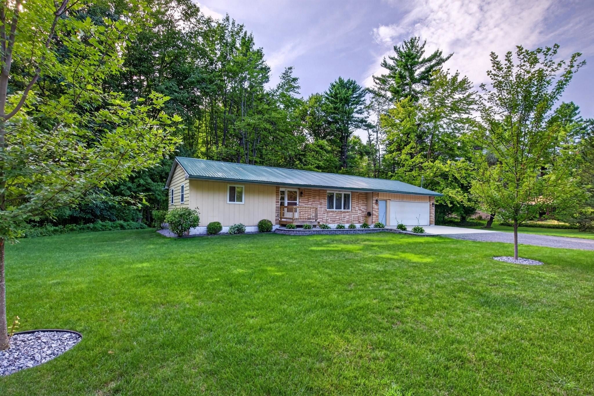 6979 County Road South Rudolph, WI 54475 - Photo 5 of 44 Gallery Image 5