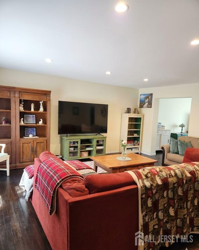 344 High Street Perth Amboy, NJ 08861 - Photo 10 of 34