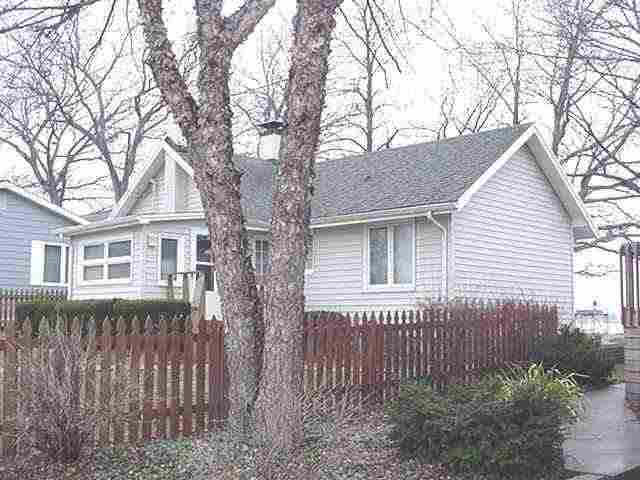 11627 North Ogden Point Road Syracuse, IN 46567 - Photo 5 of 7 Gallery Image 5