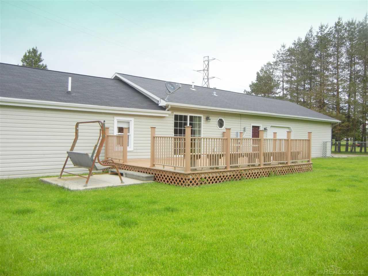 2520 East Copas Road Owosso, MI 48867 - Photo 18 of 22 31320655-21.JPG