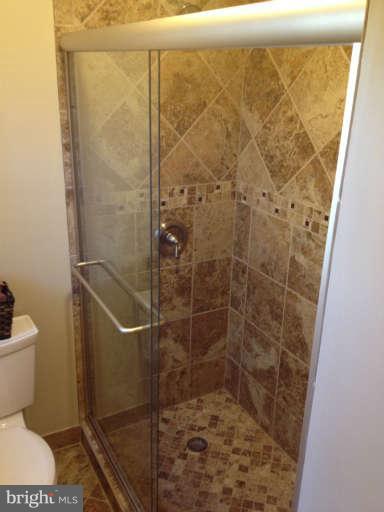 2435 Smoky Road Huntingtown, MD 20639 - Photo 16 of 21 Bath (Master)