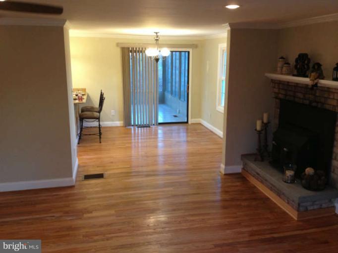 2435 Smoky Road Huntingtown, MD 20639 - Photo 5 of 21 Dining Room
