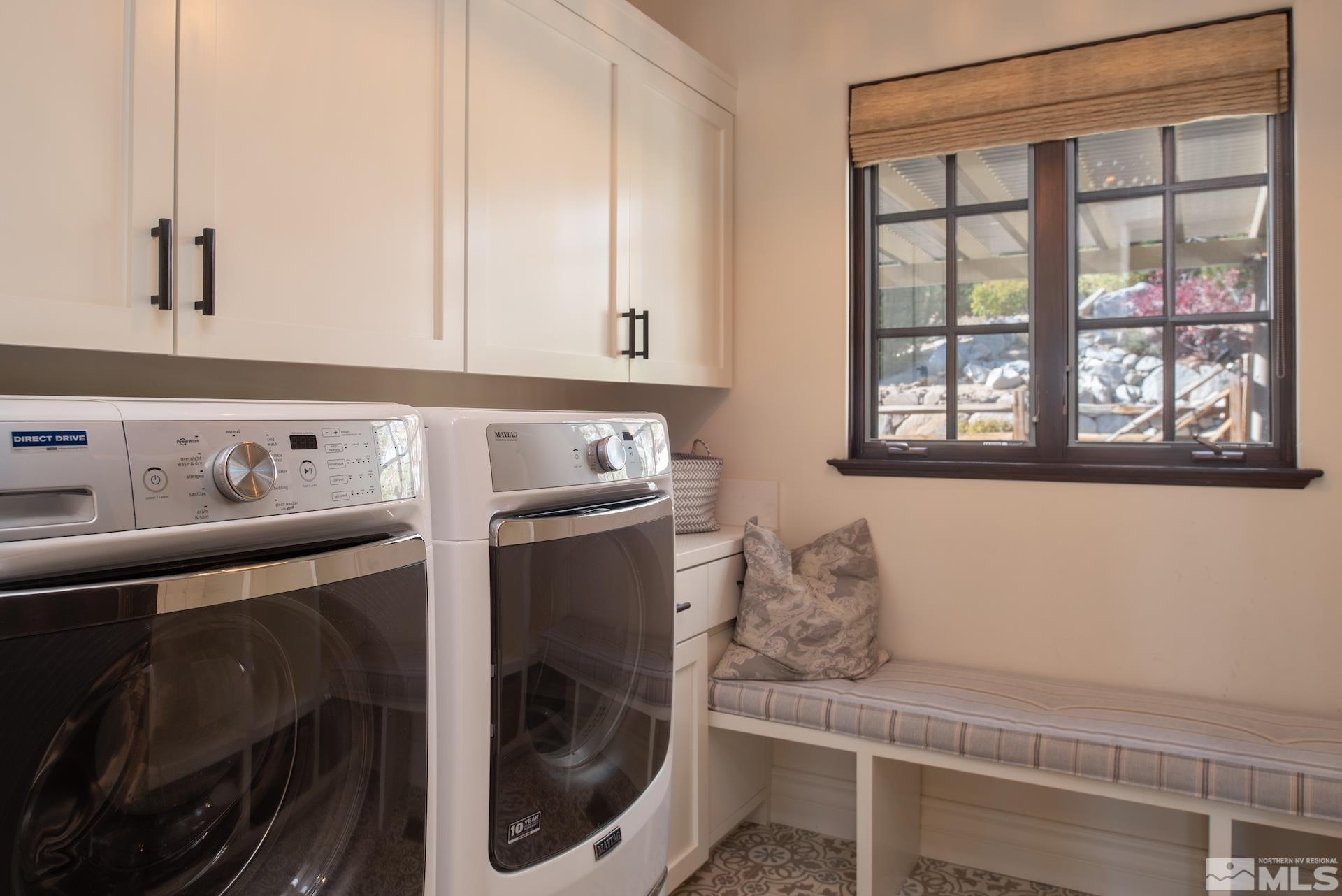 175 Hawken Road Reno, NV 89519 - Photo 28 of 40 a utility room with dryer and washer