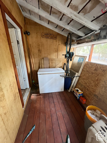 367 East Rio Grande Avenue Marysvale, UT 84750 - Photo 11 of 34 Bathroom with vaulted ceiling, wood walls, and hardwood / wood-style flooring