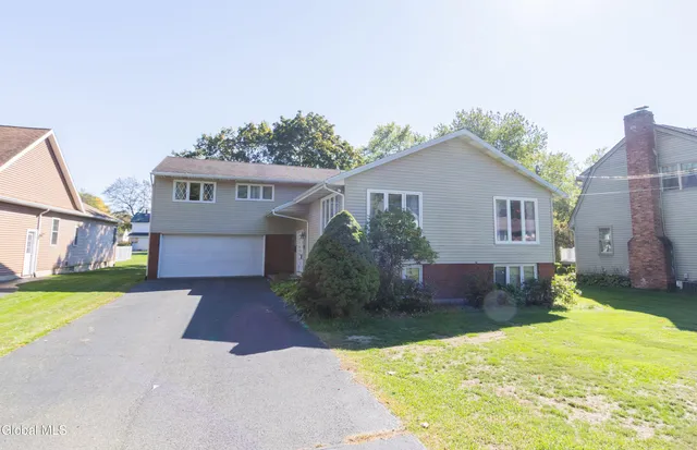 $389,900 | 8 Sawyer Place, Albany, NY 12208