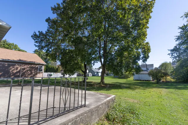 $389,900 | 8 Sawyer Place, Albany, NY 12208