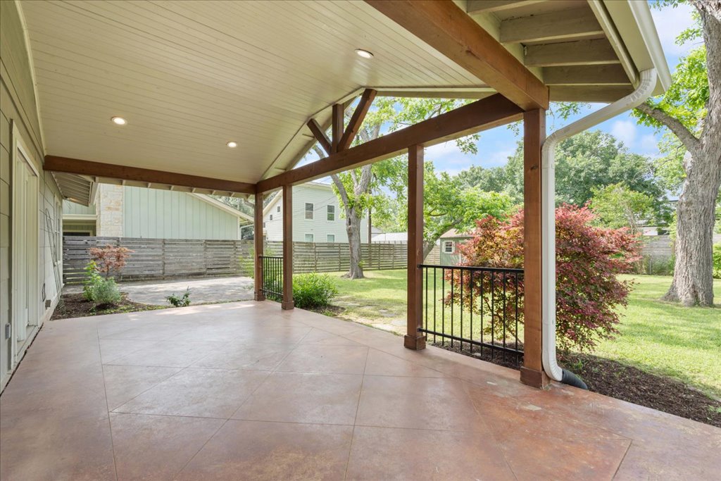 1205 Ruth Avenue Austin, TX 78757 - Photo 23 of 30