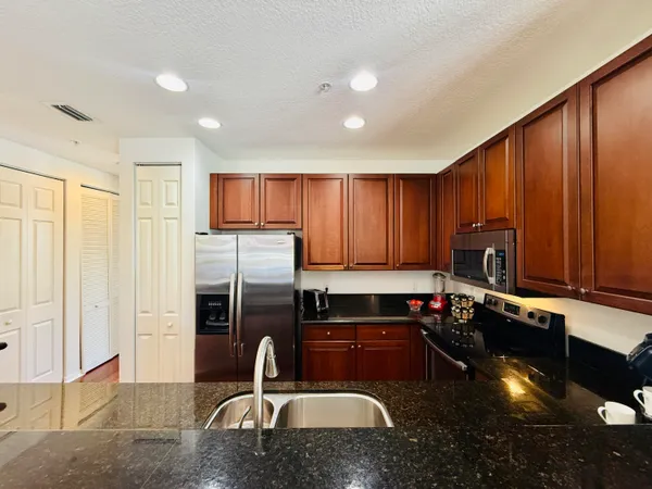 $3,500 | 1388 VÃa De Pepi, Boynton Beach, FL 33426