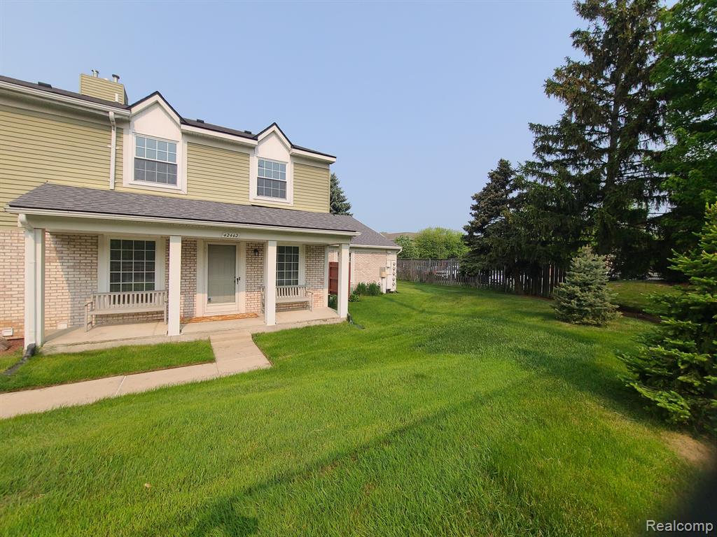 42442 Saratoga Road Canton, MI 48187 - Photo 2 of 42
