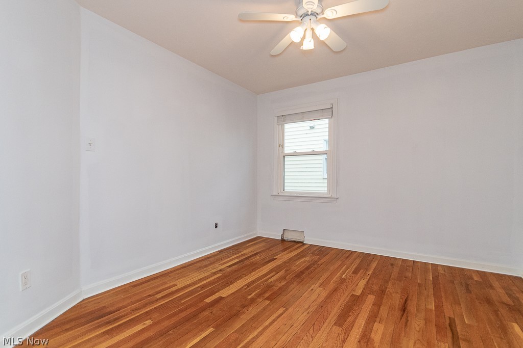1775 Edgefield Road Lyndhurst, OH 44124 - Photo 13 of 35