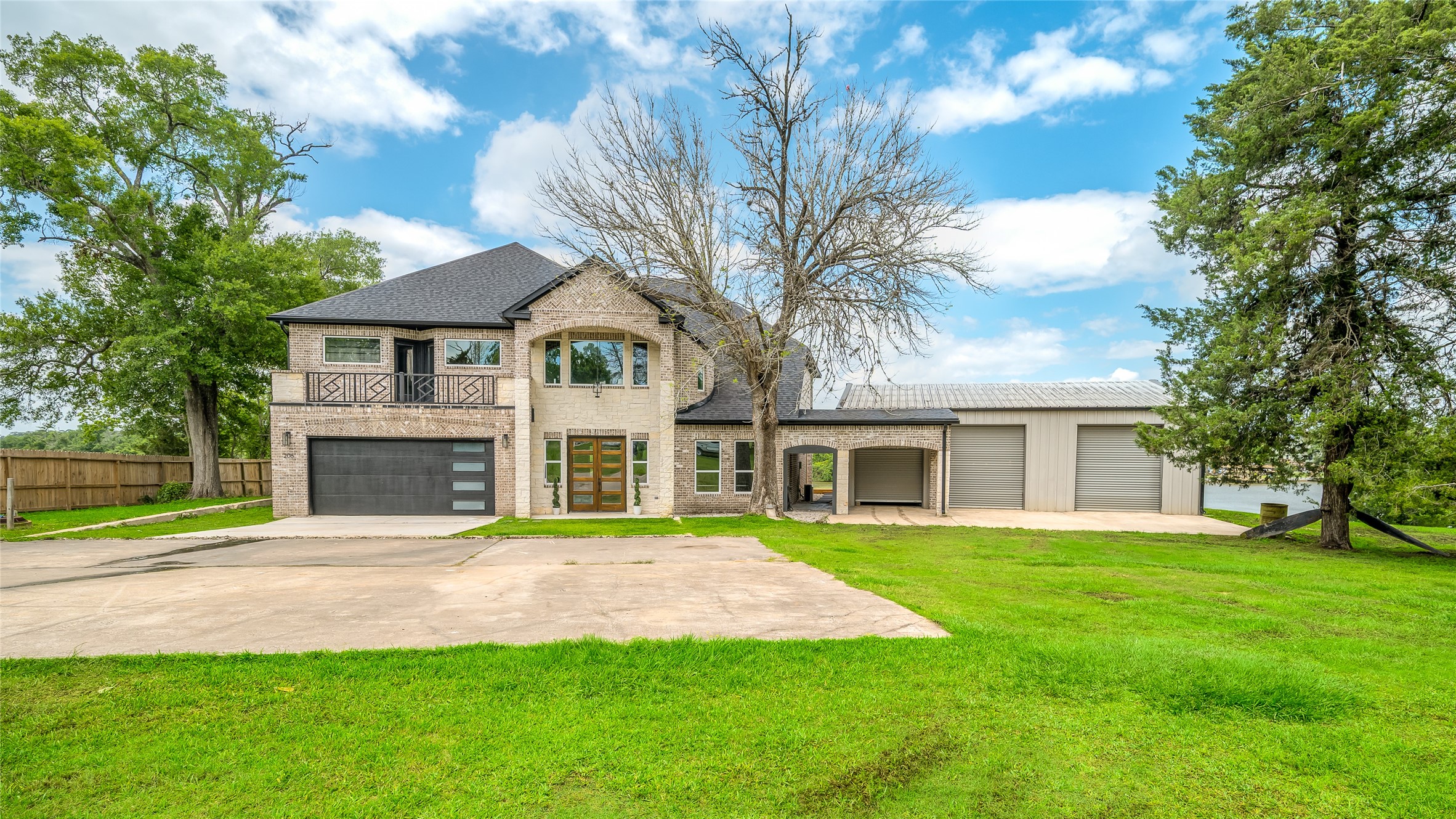 206 Elm Street Highlands, TX 77562 - Photo 8 of 50