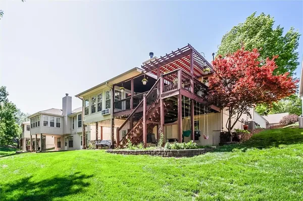 $395,000 | 5207 Northwest 84th Place, Kansas City, MO 64154
