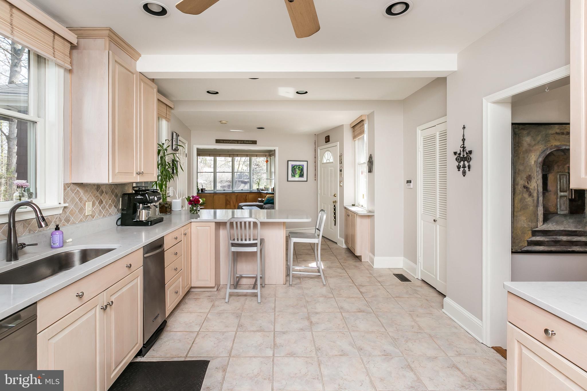 5701 Chilham Road Baltimore, MD 21209 - Photo 18 of 44