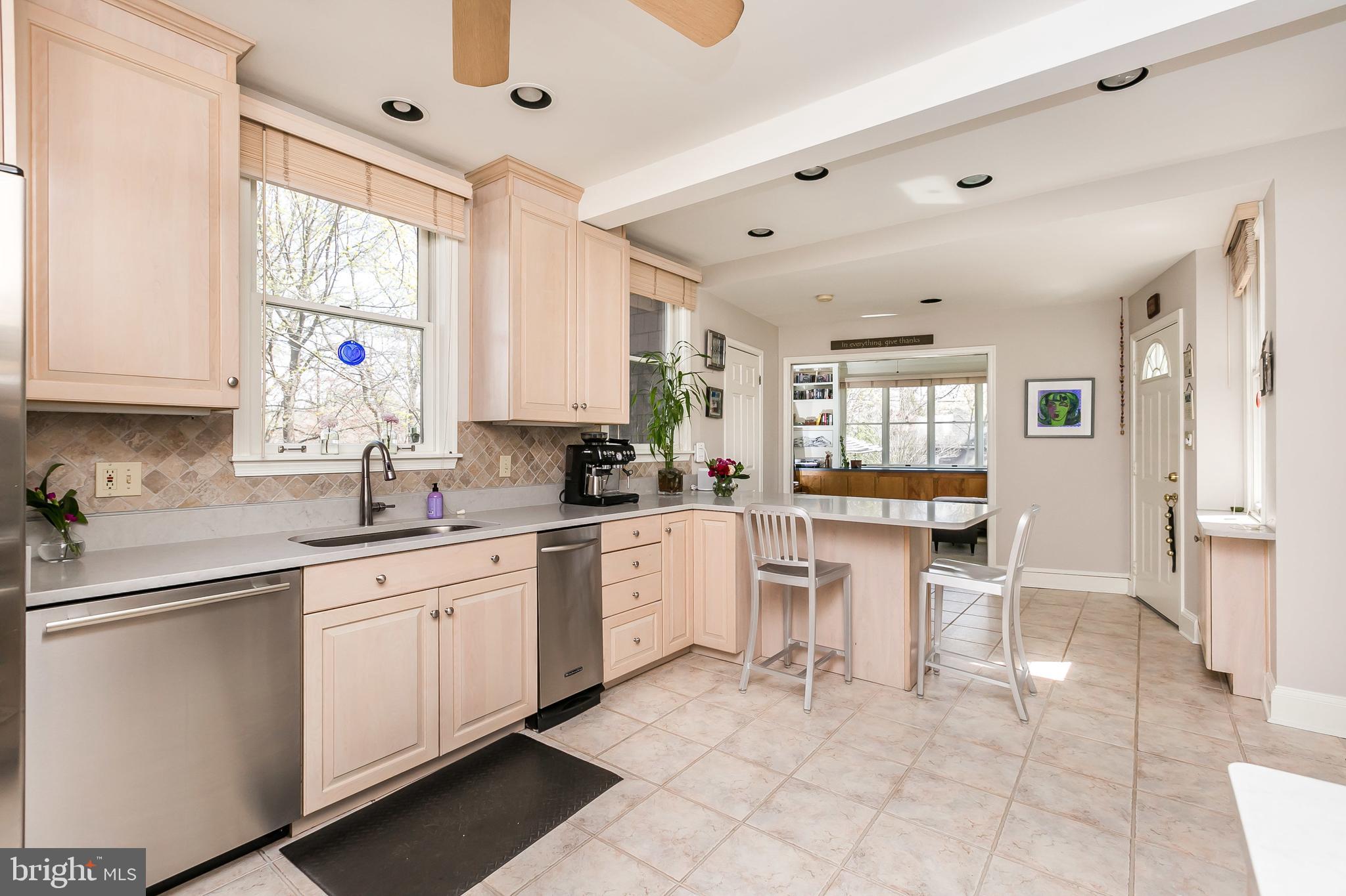 5701 Chilham Road Baltimore, MD 21209 - Photo 19 of 44
