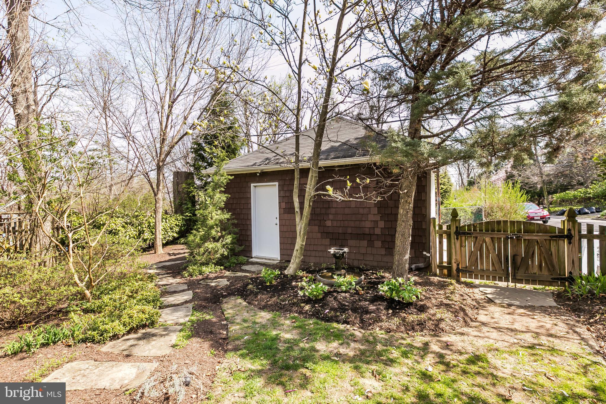 5701 Chilham Road Baltimore, MD 21209 - Photo 43 of 44