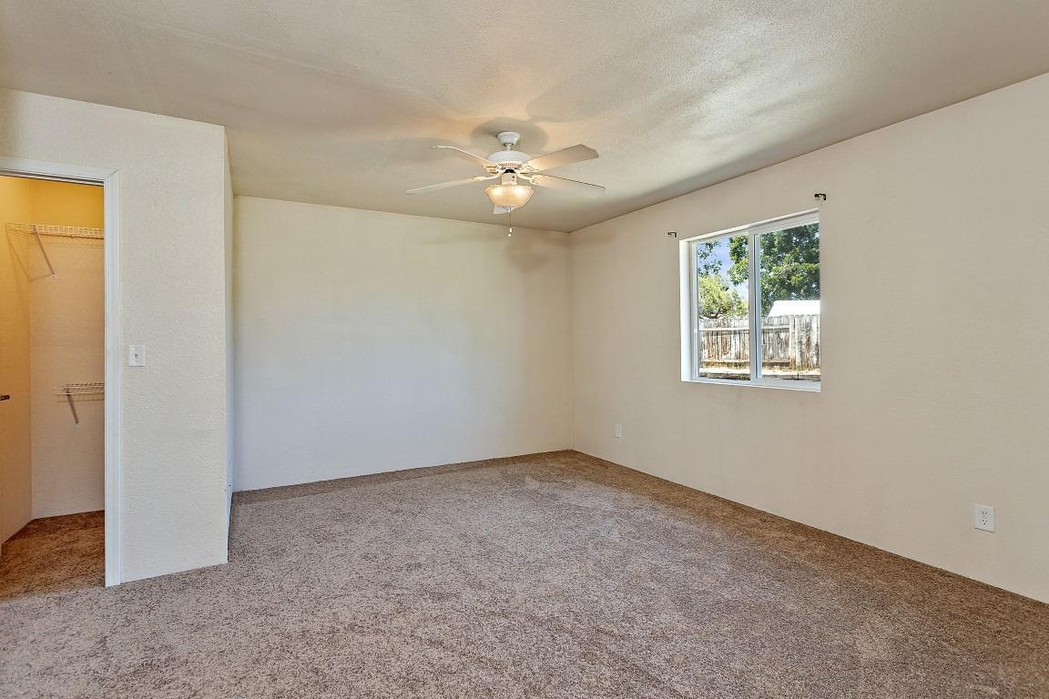 6424 Truax Road Central Point, OR 97502 - Photo 26 of 32 Guest House