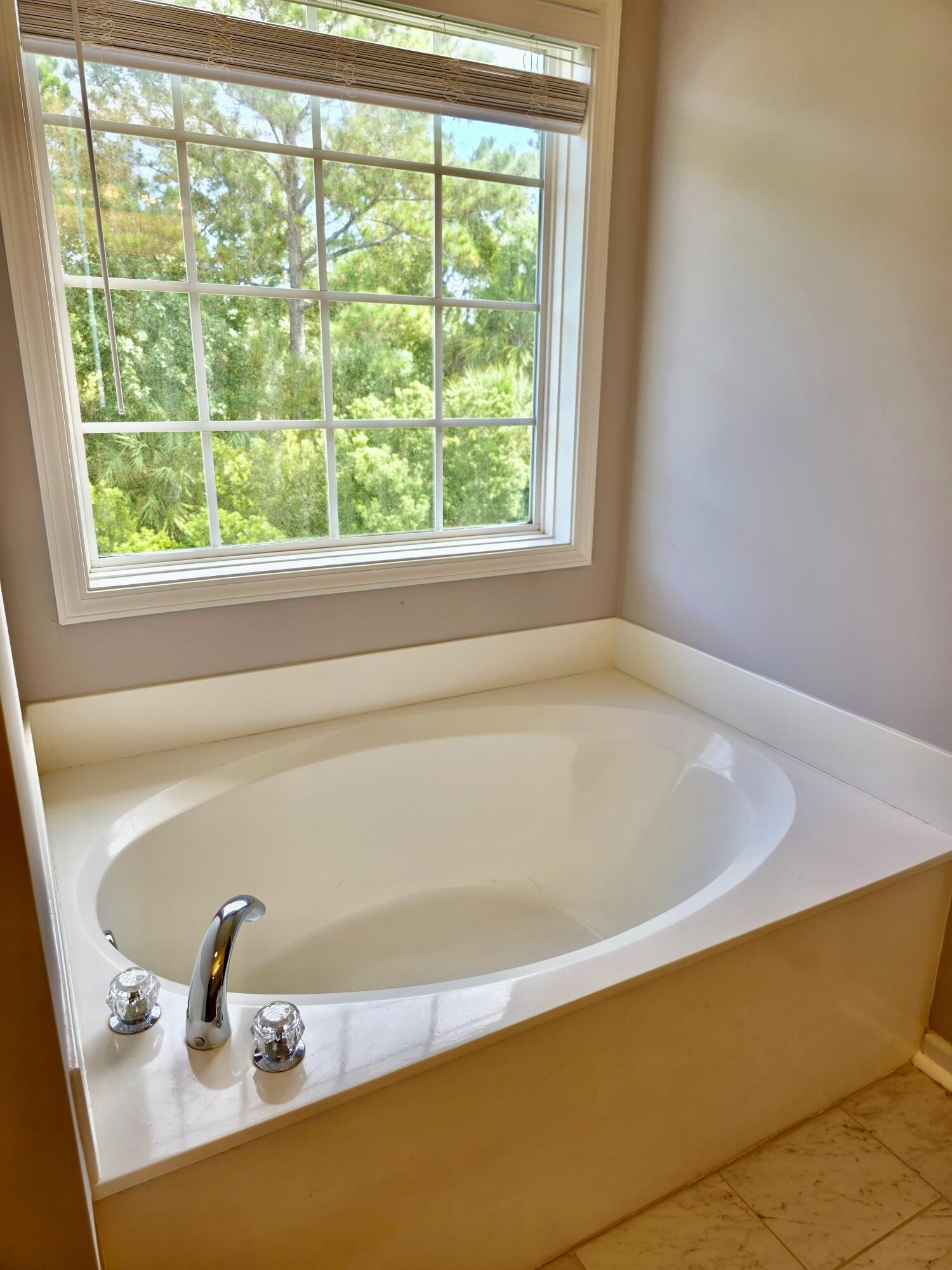 2645 Ringsted Lane Mount Pleasant, SC 29466 - Photo 30 of 41 20251001_115649