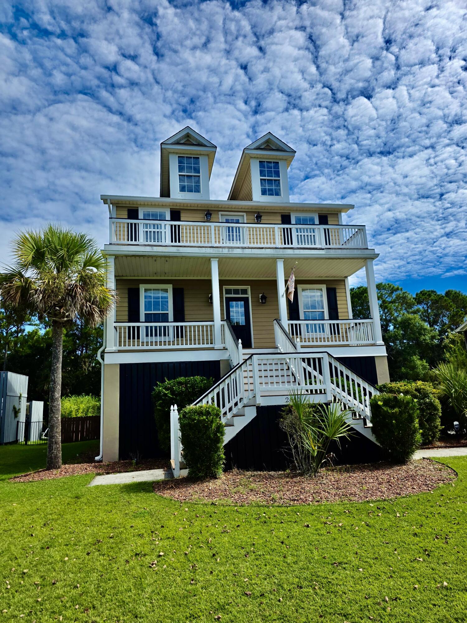 2645 Ringsted Lane Mount Pleasant, SC 29466 - Photo 3 of 41 20251001_114313