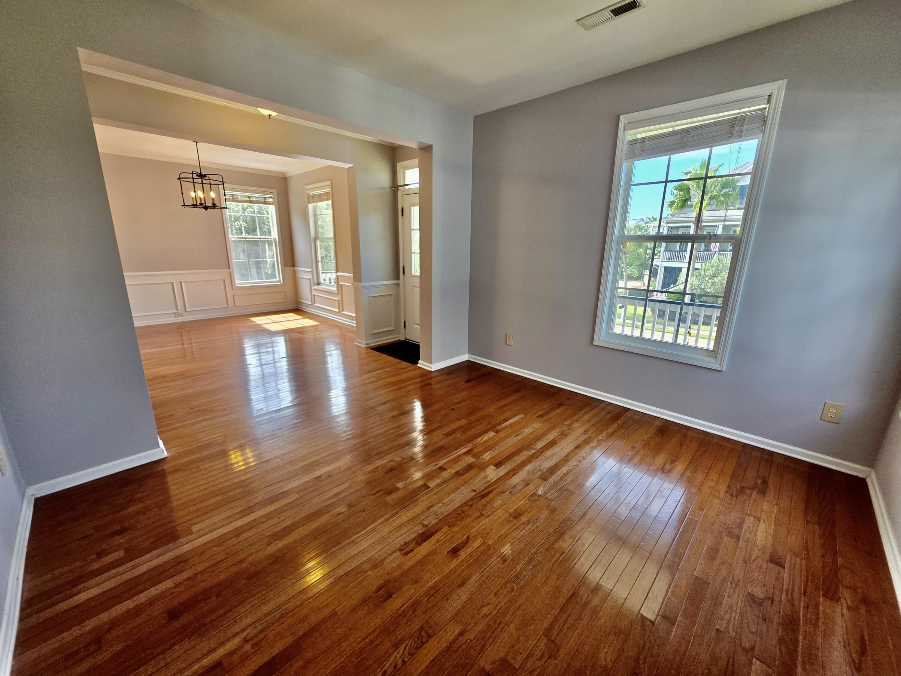 2645 Ringsted Lane Mount Pleasant, SC 29466 - Photo 9 of 41 20251001_114454