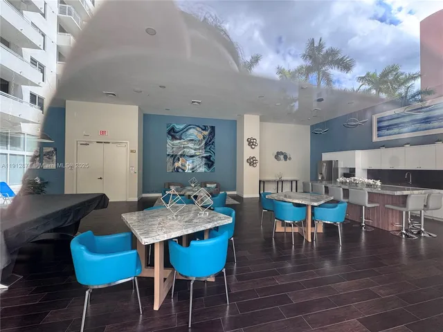 $2,850 | 18800 Northeast 29th Avenue, Unit 303, Aventura, FL 33180