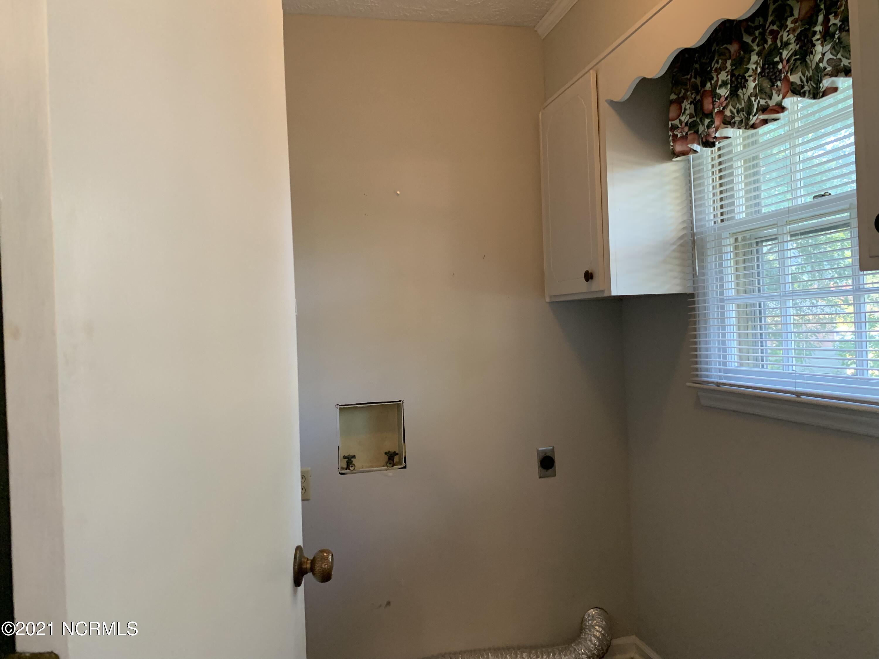 949 Montclair Avenue Rockingham, NC 28379 - Photo 14 of 16 Montclair-06
