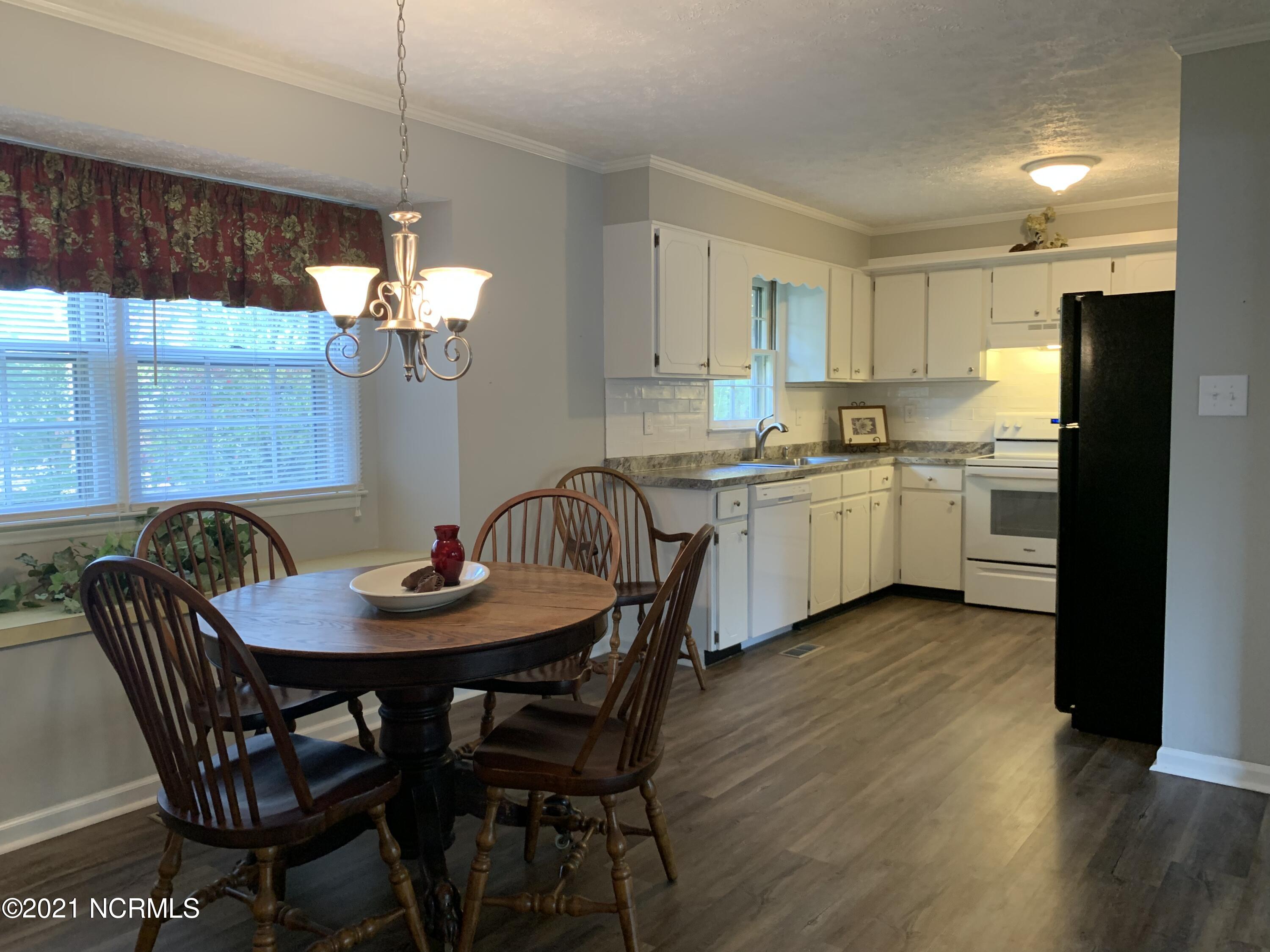 949 Montclair Avenue Rockingham, NC 28379 - Photo 6 of 16 Montclair-10