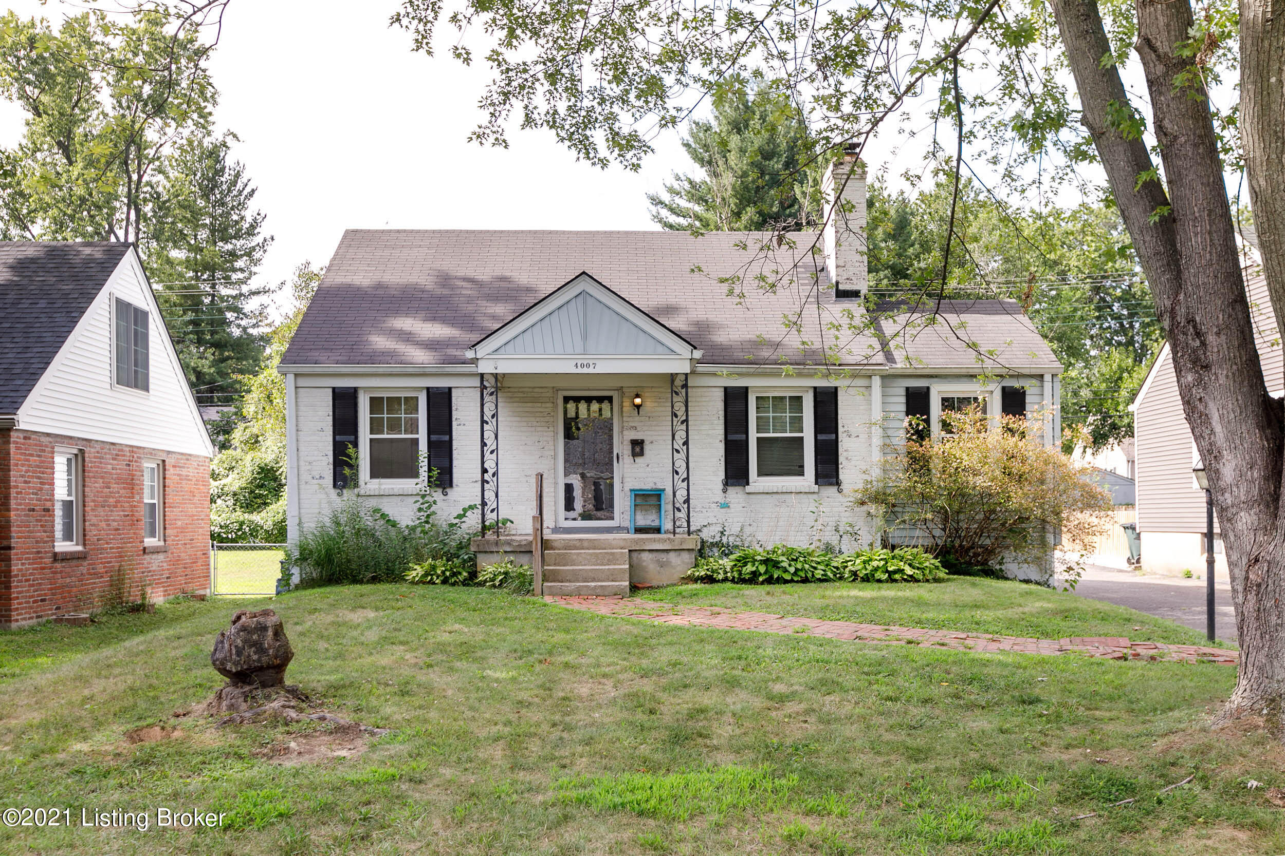4007 Springhill Road Louisville, KY 40207 - Photo 1 of 30 001