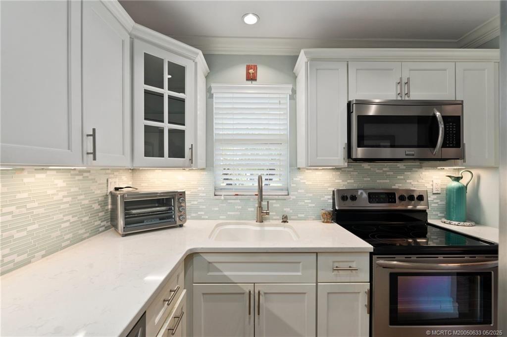 1963 Southwest Palm City Road, Unit 32A Stuart, FL 34994 - Photo 7 of 40 Gallery Image 7