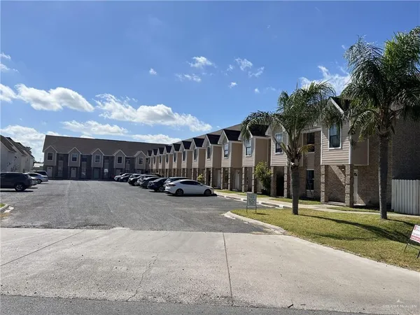 $995 | 2218 South Tourist Drive, Unit G, Edinburg, TX 78539
