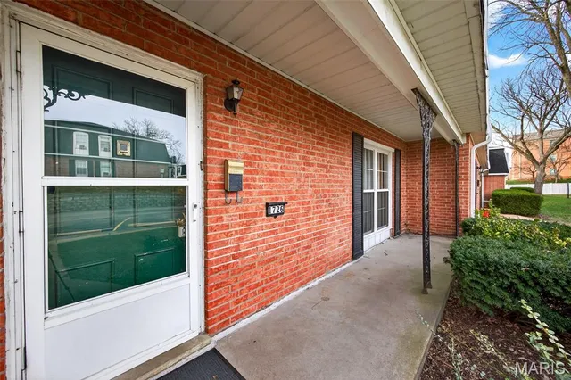 $116,900 | 1726 Mayenne Court, St. Louis, MO 63125