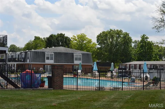 $116,900 | 1726 Mayenne Court, St. Louis, MO 63125