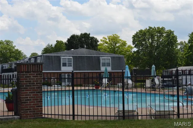 $116,900 | 1726 Mayenne Court, St. Louis, MO 63125