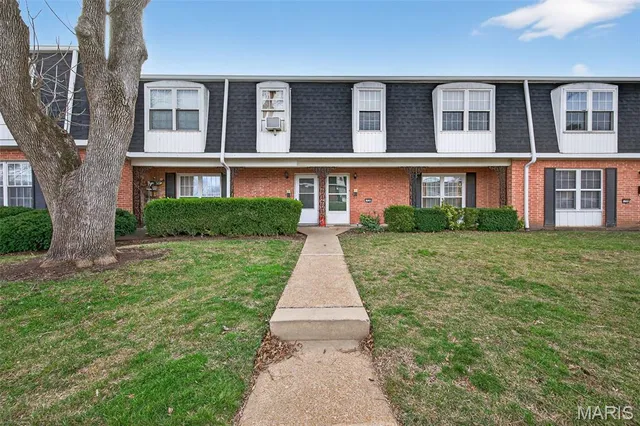 $116,900 | 1726 Mayenne Court, St. Louis, MO 63125